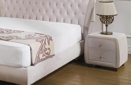 Ντυμένο κομοδίνο Elizabeth