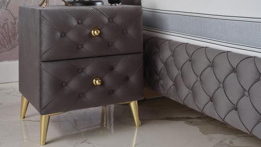 Κομοδίνο Royal